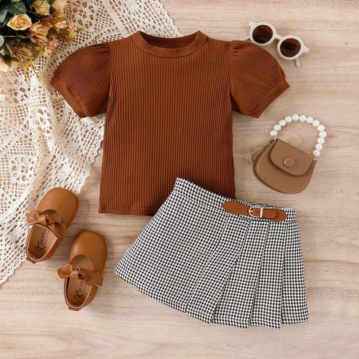 2pcs Toddler Girl Classic Puff-sleeve Tee and Houndstooth Pleated Skirt Set