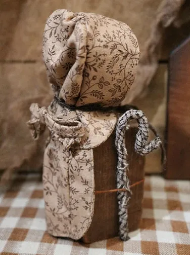 Bonnet Stand Putz Sheep Book Gathering