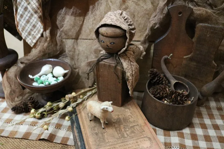 Bonnet Stand Putz Sheep Book Gathering